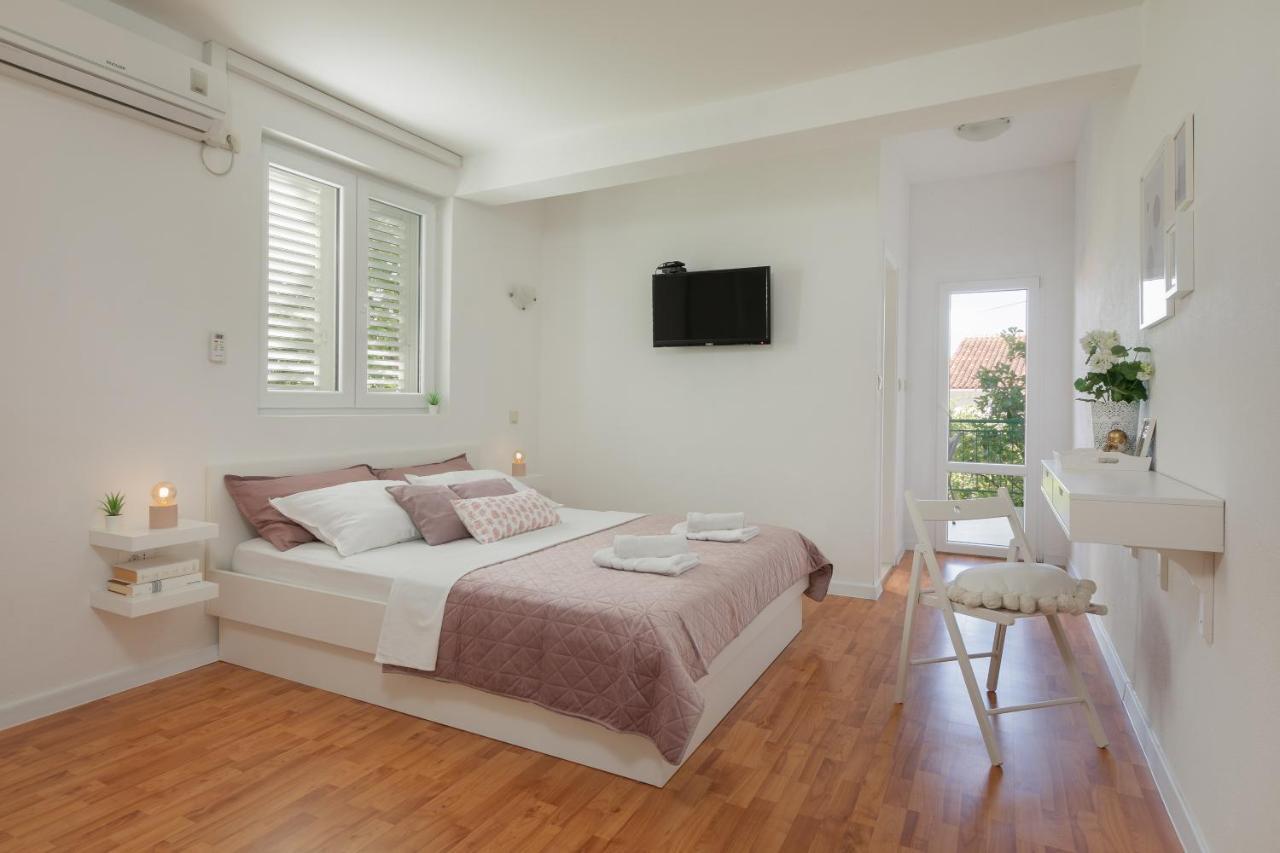 Apartments & Rooms Joy Of Life In Makarska Exterior foto